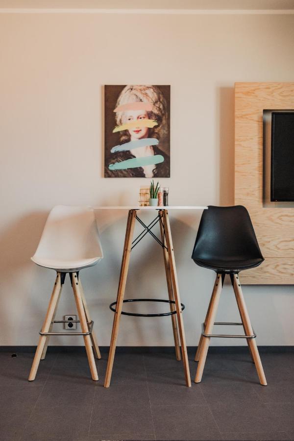 プルゼニBeautiful New Studio, 400M From The Squareアパートメント エクステリア 写真