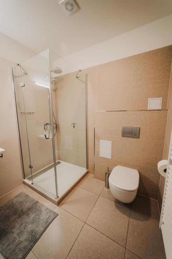 プルゼニBeautiful New Studio, 400M From The Squareアパートメント エクステリア 写真